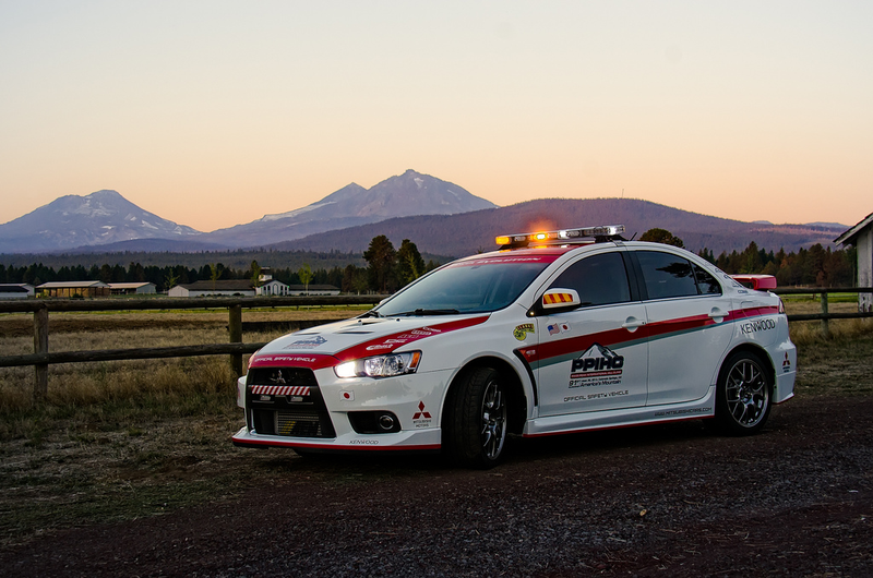 Illustration for article titled Land of the Rising Sun Day: Mitsubishi Lancer Evo Pikes Peak Safety Car